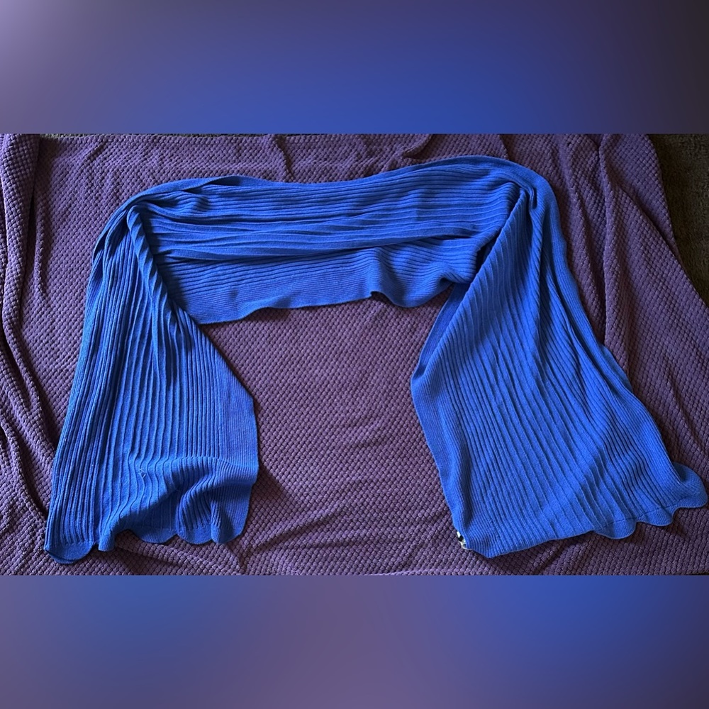 93 Inch THICK Banana Republic Scarf.!!